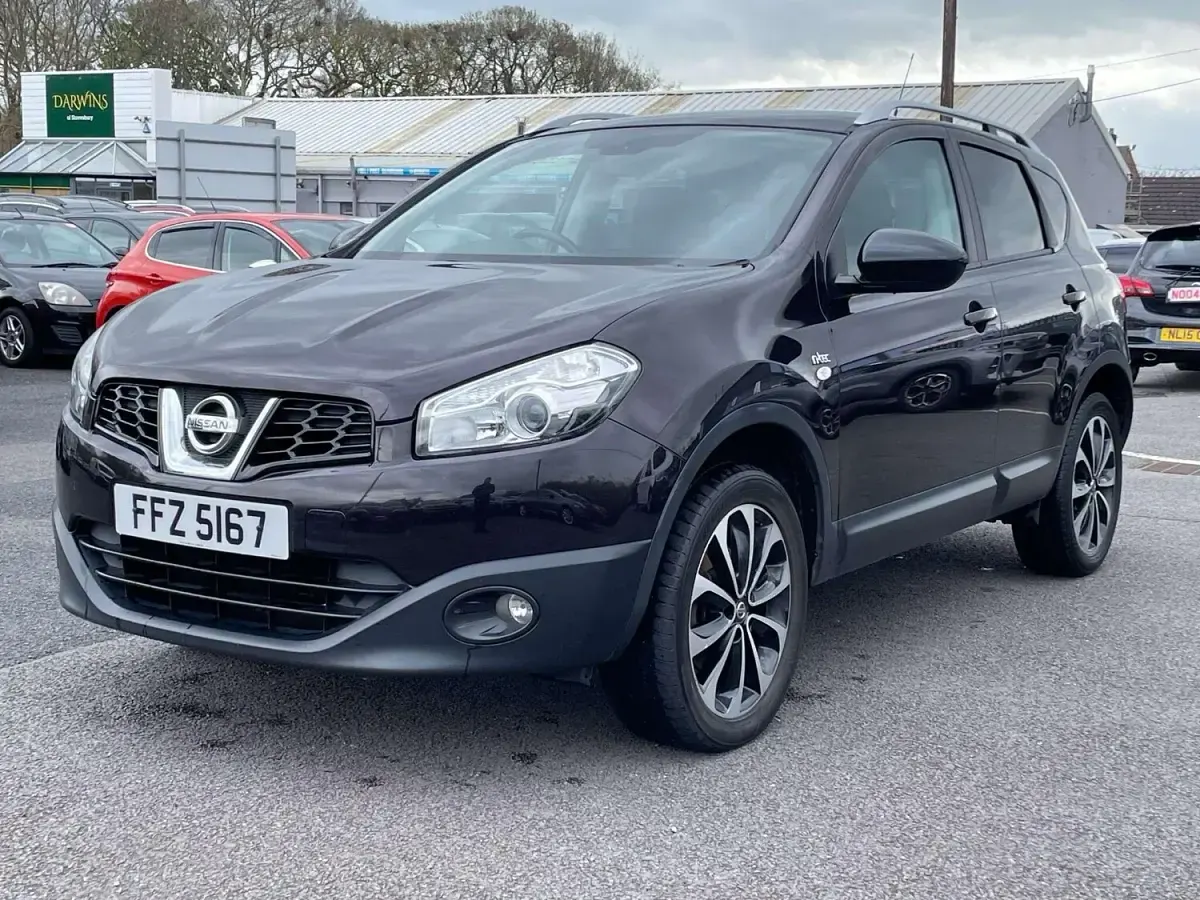 Used Nissan Qashqai N-TEC 117 HP (86 kW) 2011 Black SUV