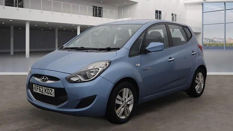 Used Hyundai ix20 Active 115 HP (84 kW) 2012 Blue Hatchback