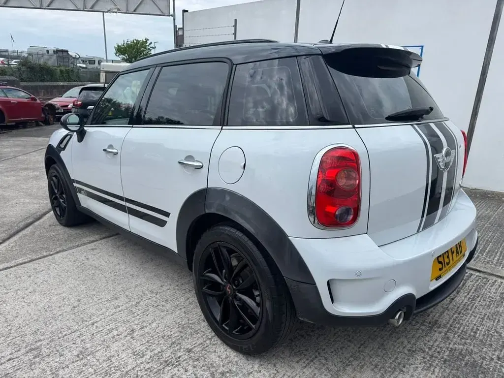 Used Mini Cooper SD 143 HP (105 kW) 2012 White Hatchback