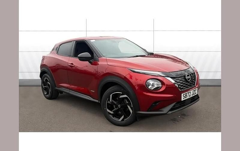 Used Nissan Juke N-Connecta 143 HP (105 kW) 2023 Red SUV