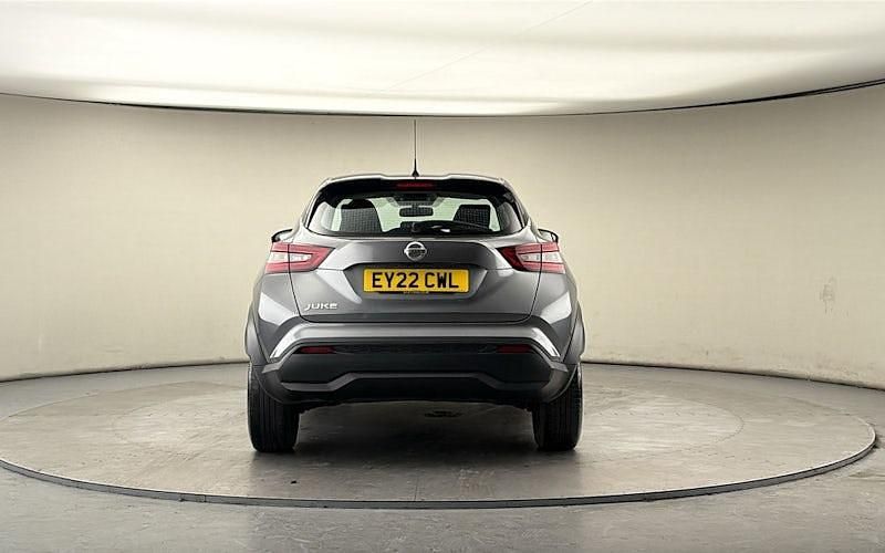 Used Nissan Juke Acenta 114 HP (83 kW) 2022 New grey SUV