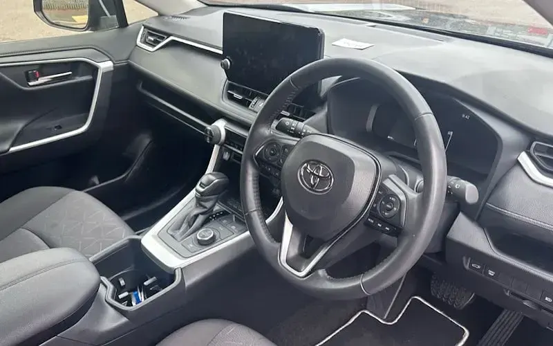 Used Toyota RAV4 Hybrid Design 222 HP (163 kW) 2023 Grey SUV