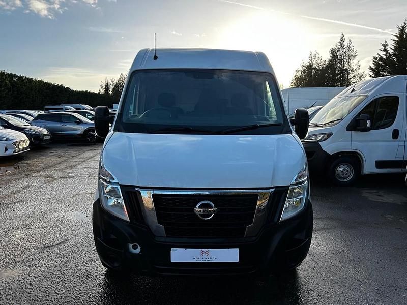 Used Nissan Interstar Acenta 135 HP (99 kW) 2023 White Van