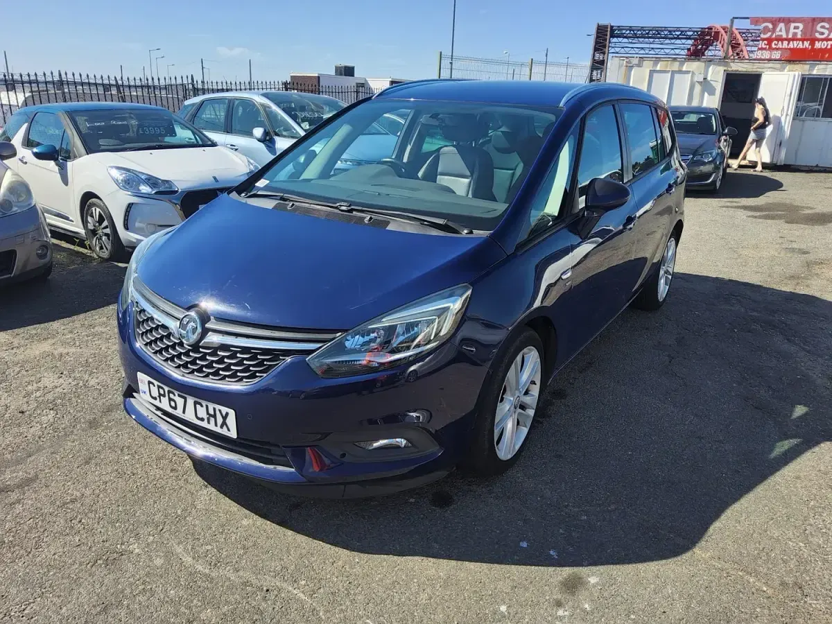 Used Vauxhall Zafira SRi 140 HP (102 kW) 2018 Blue MPV