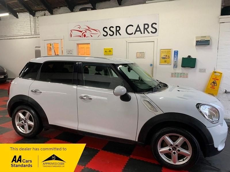 White Used 2012 Mini ONE Hatchback | £3,790 (Fair price) - Image 1/4