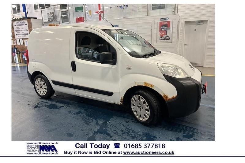 White Used 2011 Citroën Nemo MPV | £2,050 (Fair price) - Image 1/4