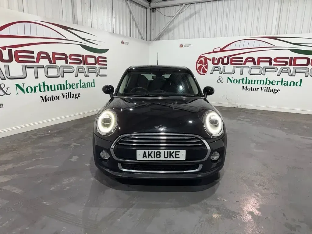 Used Mini Cooper Hatch 136 HP (100 kW) 2018 Black Hatchback