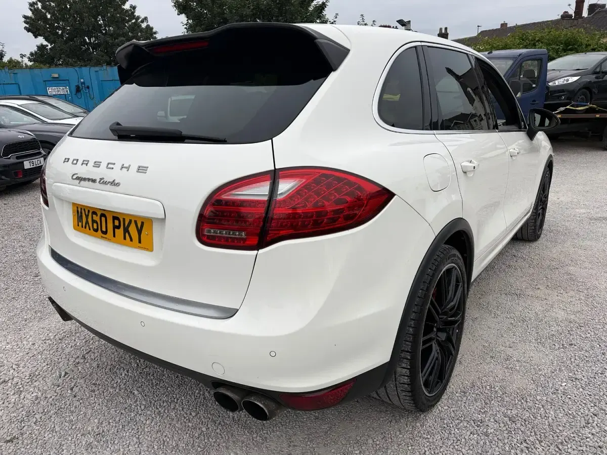 Used Porsche Cayenne Turbo 2010 White SUV