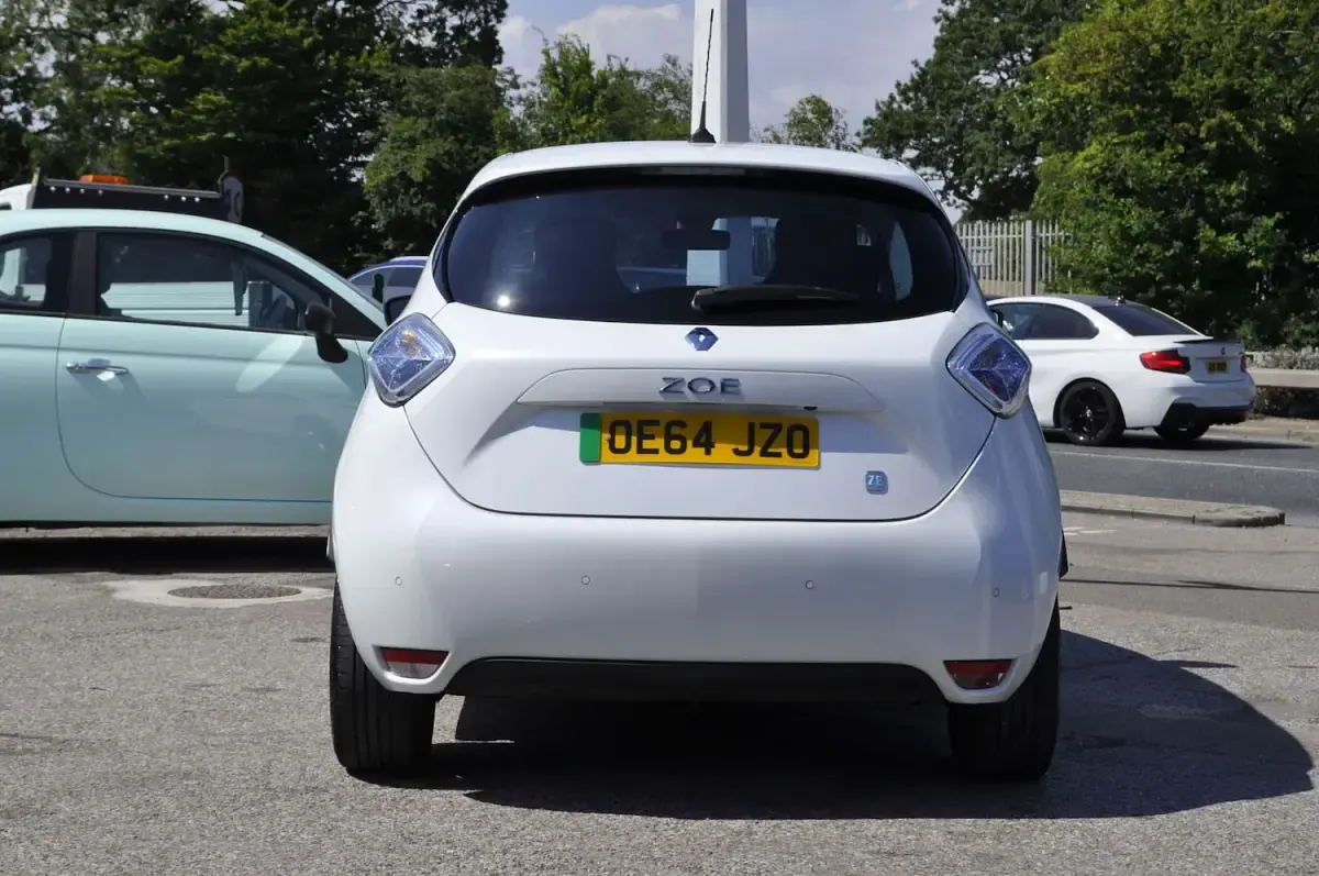 Used Renault Zoe Dynamique 2014 White Hatchback