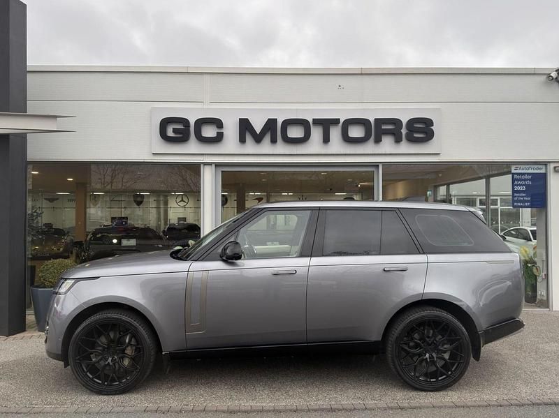 Used Land Rover Range Rover SE 350 HP (257 kW) 2024 Grey SUV