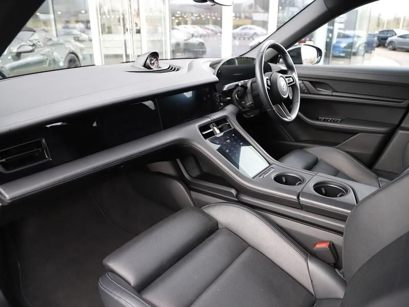 Used Porsche Taycan Performance Package 419 kW (571 HP) 2023 Black Sedan