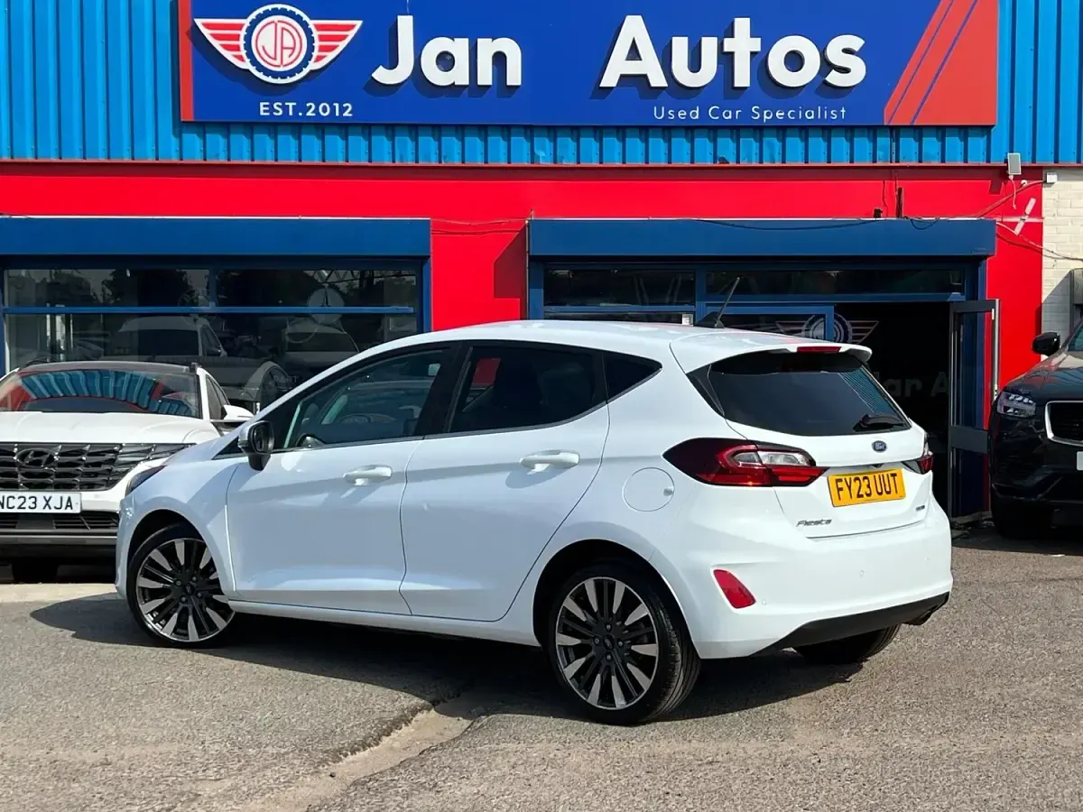 Used Ford Fiesta Titanium X 125 HP (91 kW) 2023 White Hatchback