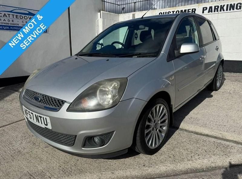 Silver Used 2007 Ford Fiesta Zetec Hatchback | £2,495 (A bit pricey) - Image 1/4