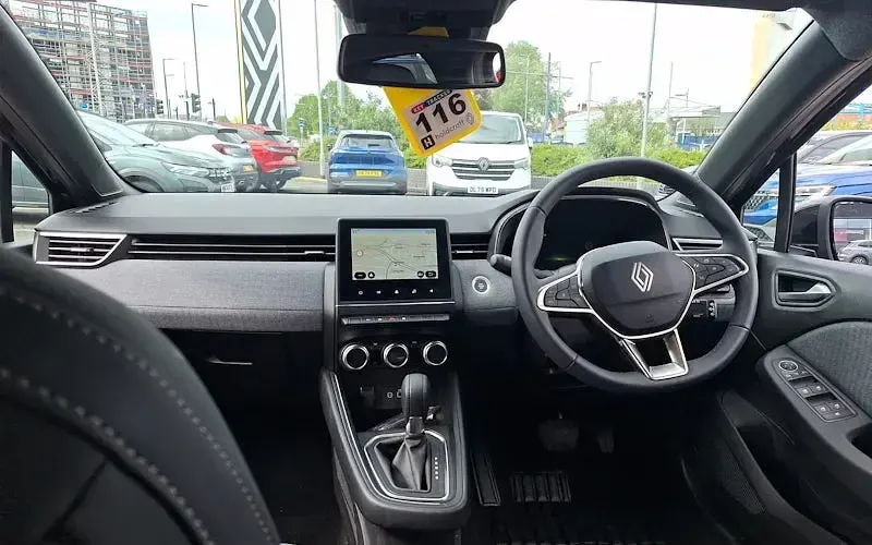 Used Renault Clio Techno 143 HP (105 kW) 2025 Metallic  diamond black  Hatchback