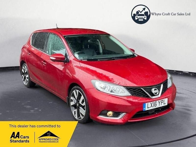 Red Used 2016 Nissan Pulsar Tekna Hatchback | £5,495 (Good price) - Image 1/3