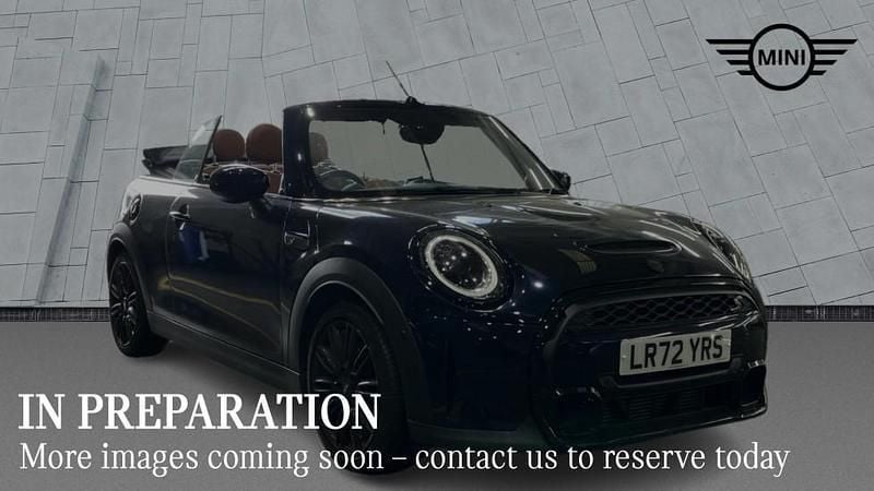 Black Used 2022 Mini Cooper S Exclusive Hatchback | £23,349 (A bit pricey) - Image 1/4
