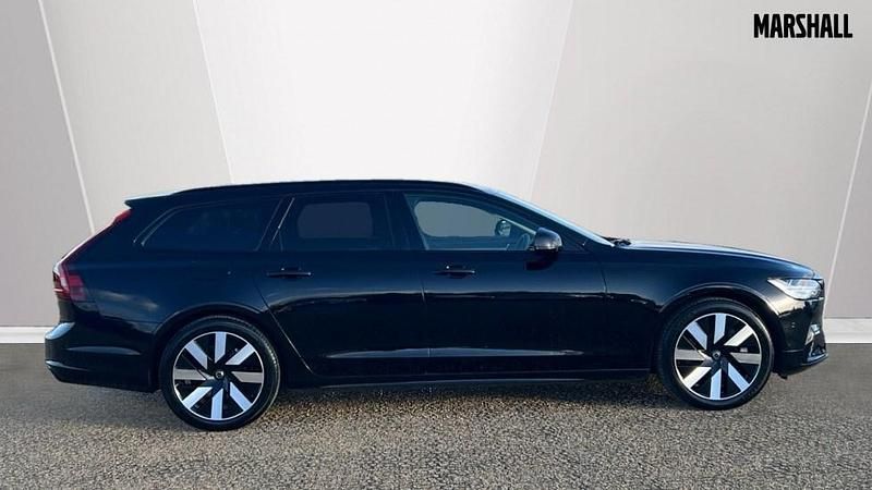 Used Volvo V90 Plus 350 HP (257 kW) 2024 Black Estate