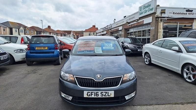 Grey Used 2016 Skoda Rapid SE Hatchback | £7,495 (Expensive) - Image 1/4