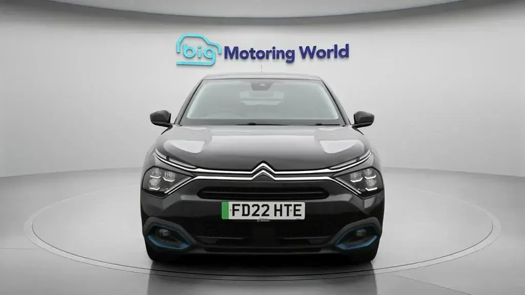Used Citroën e-C4 Shine 100 kW (136 HP) 2022 Hatchback