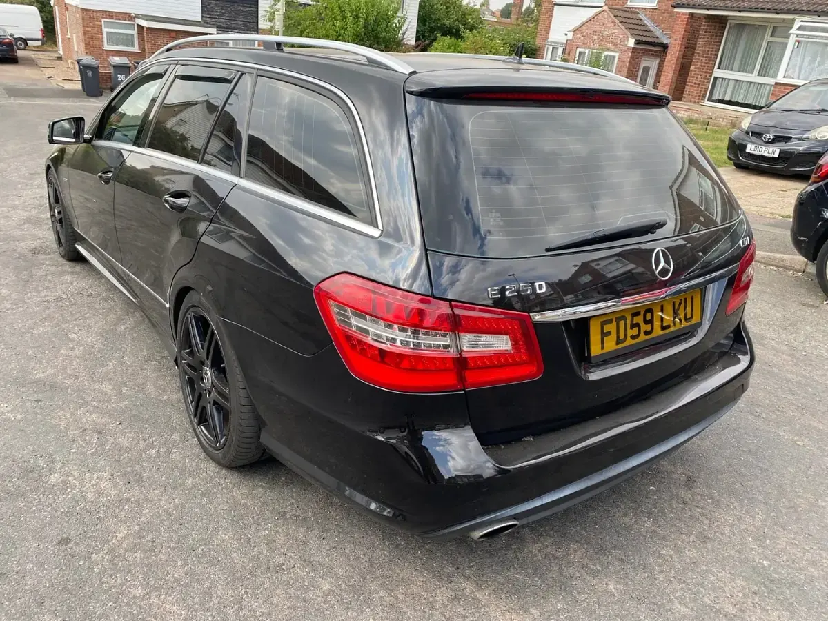 Used Mercedes E250 2010 Black Estate