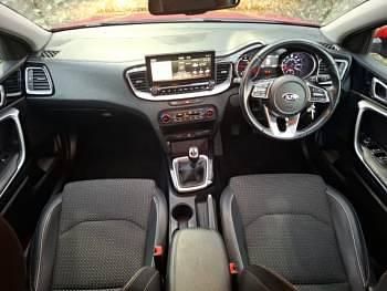 Used Kia Ceed 2020 Red Hatchback