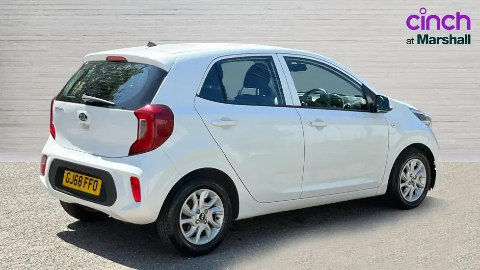 Used Kia Picanto 66 HP (48 kW) 2018 White Hatchback