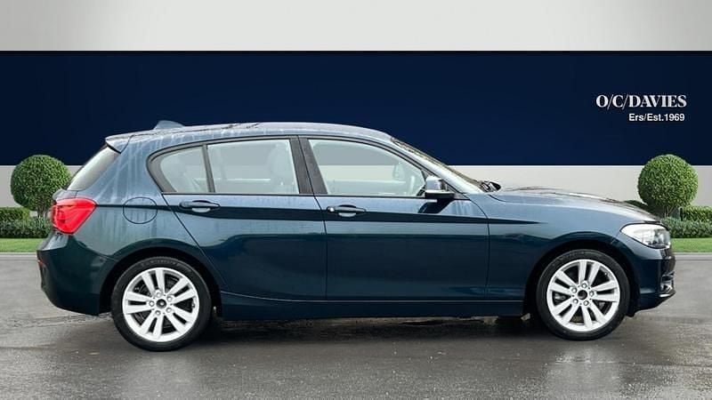 Used BMW 120 Sport Line 190 HP (139 kW) 2016 Blue Hatchback