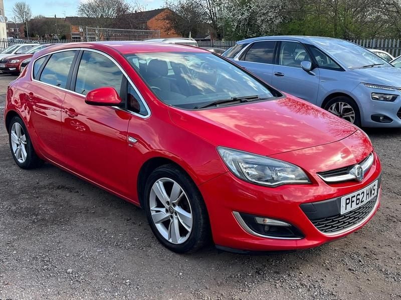 Used Vauxhall Astra SRi 2013 Red Hatchback
