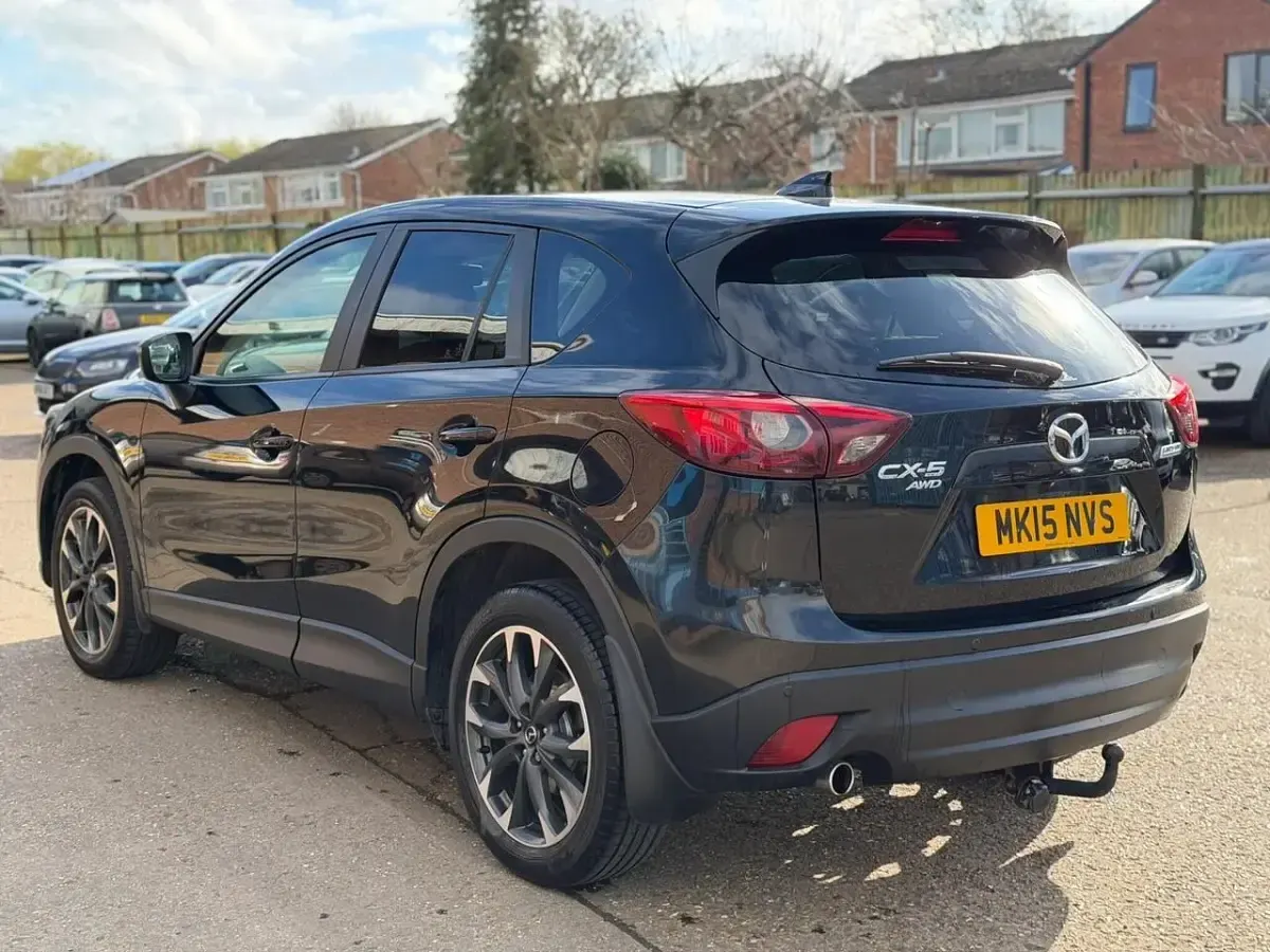 Second-hand Mazda CX-5 Inclusive 150 CP (110 kW) 2015 Negru SUV