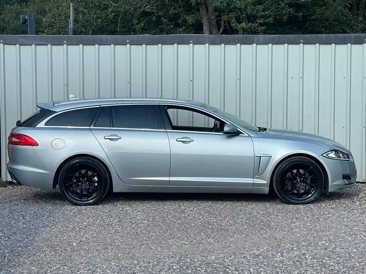 Used Jaguar XF Luxury 2014 Silver Estate