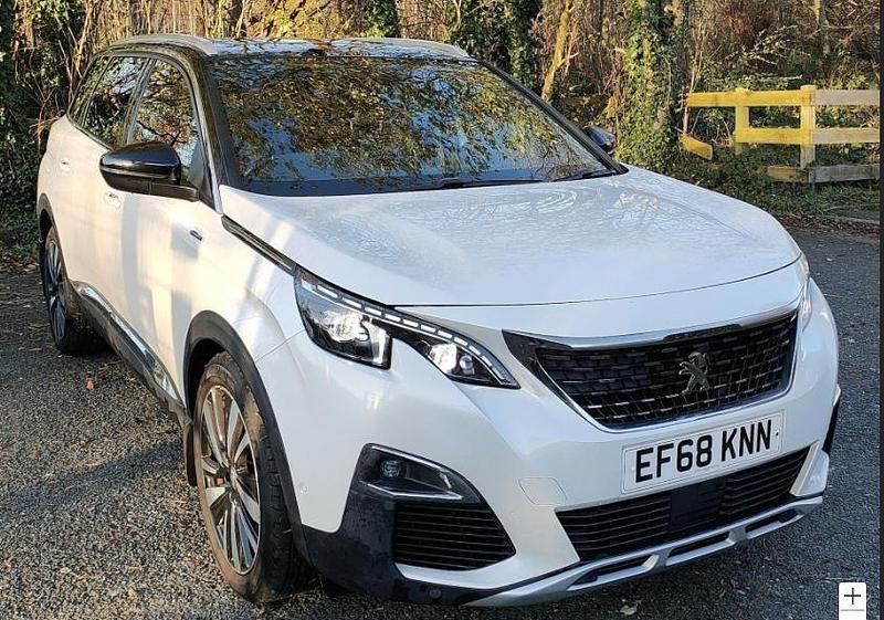 White Used 2018 Peugeot 5008 Premium MPV | £17,399 (Fair price) - Image 1/2
