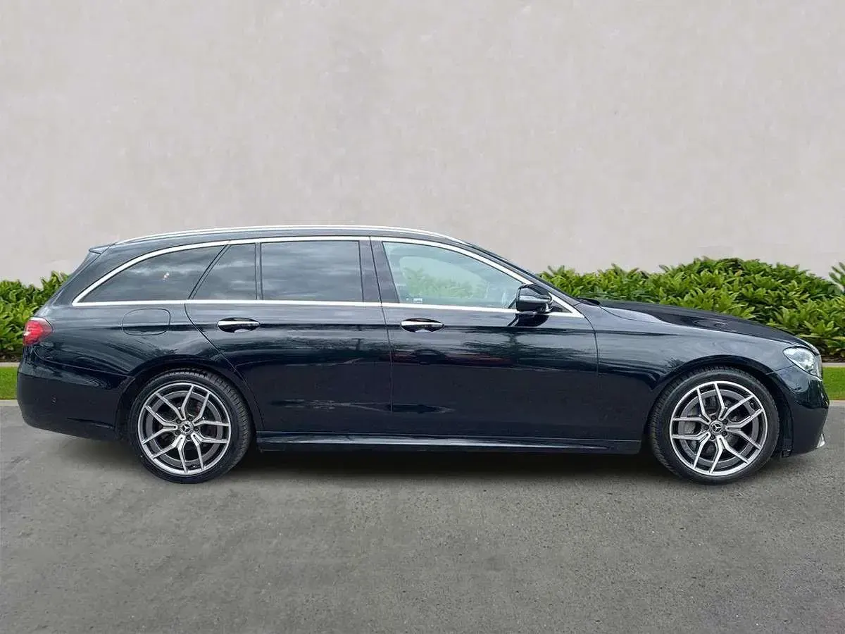 Begagnad Mercedes E200 AMG Line Premium 200 HK (147 kW) 2023 Svart Kombi