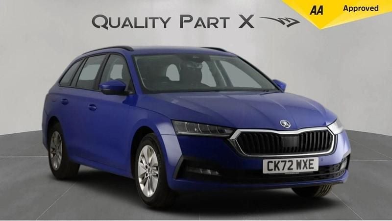 Used Skoda Octavia SE Technology 116 HP (85 kW) 2022 Blue Estate
