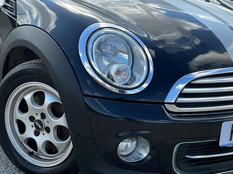 Begagnad Mini Cooper Coupé 2012 Svart Sportkupé