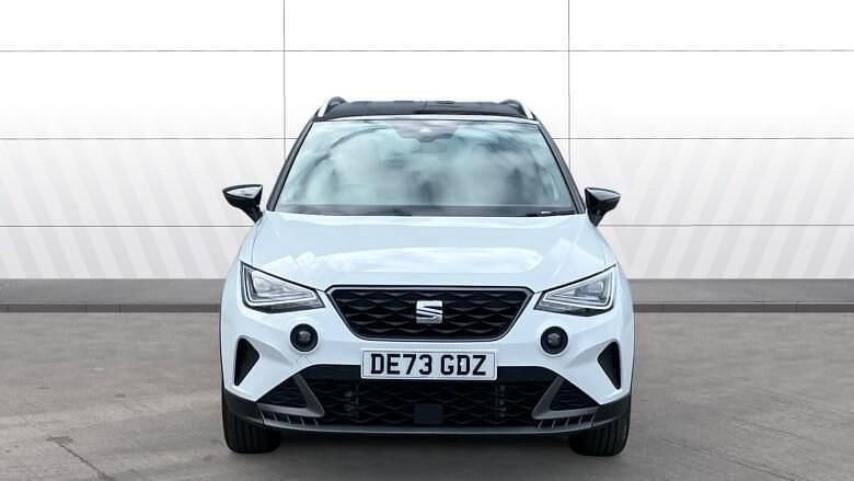 Used Seat Arona FR 110 HP (80 kW) 2023 White SUV