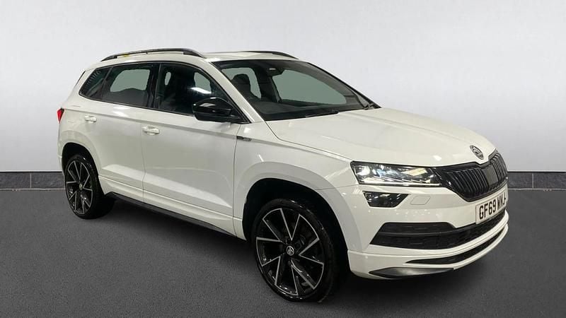 Used Skoda Karoq SportLine 150 HP (110 kW) 2020 White SUV