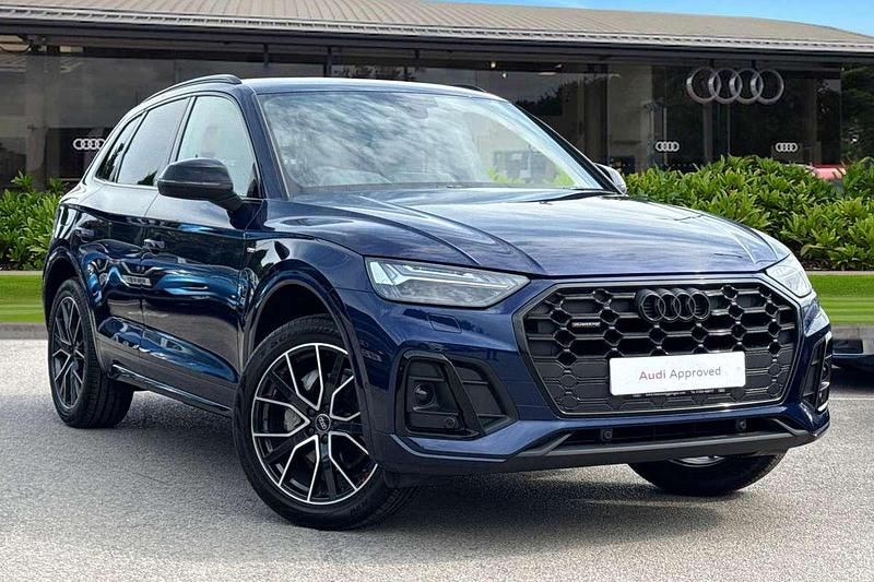 Blue Used 2025 Audi Q5 Black Edition SUV | £42,980 (Fair price) - Image 1/4