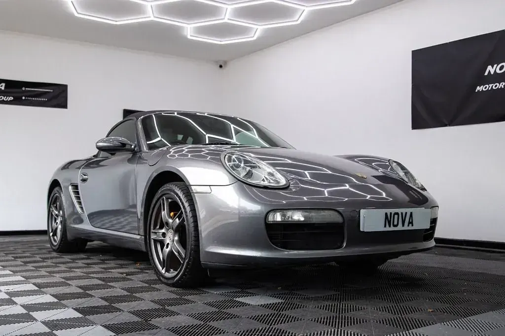 Usado Porsche Boxster 245 HP (180 kW) 2007 Cinzento Cabrios