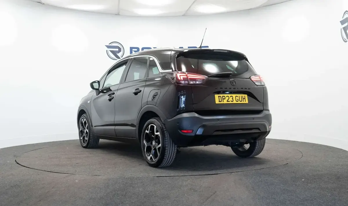 Used Vauxhall Crossland Ultimate 110 HP (80 kW) 2023 Black SUV