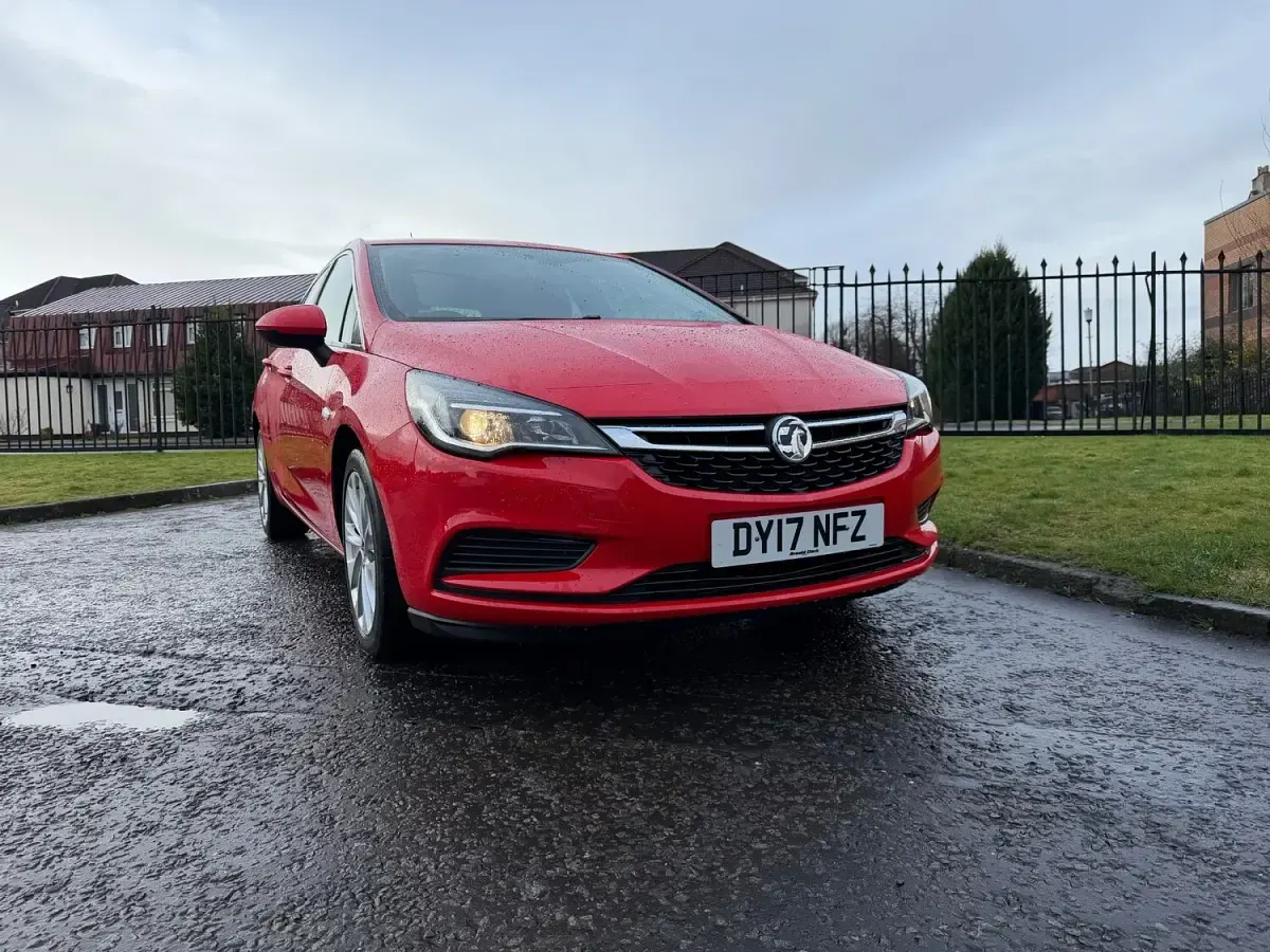 Used Vauxhall Astra Design Edition 2017 Red Hatchback