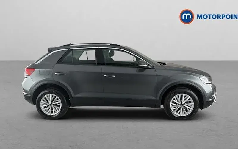 Used VW T-Roc Life 110 HP (80 kW) 2024 Grey SUV