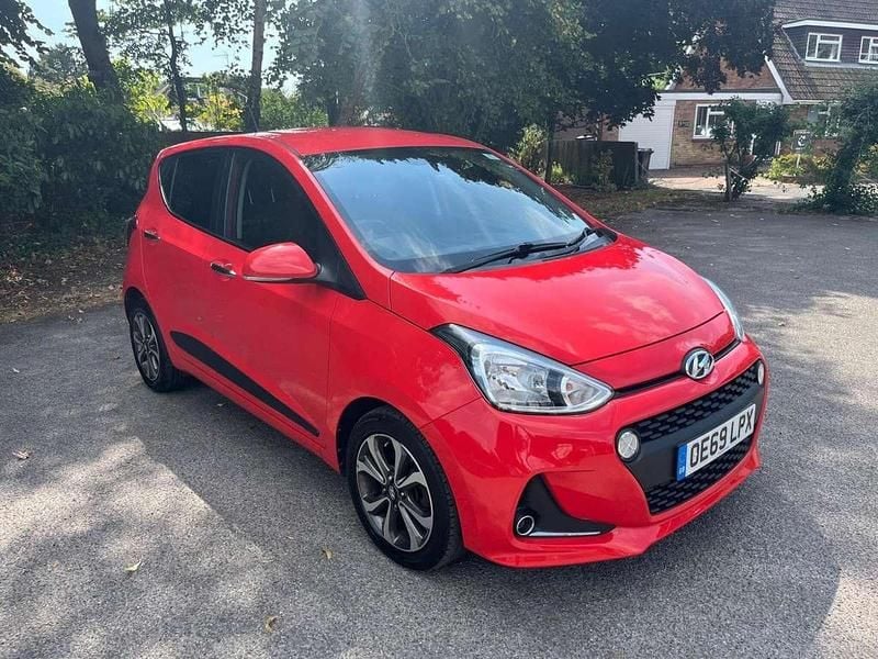 Red Used 2019 Hyundai i10 Premium SE Hatchback | £10,850 (Fair price) - Image 1/4
