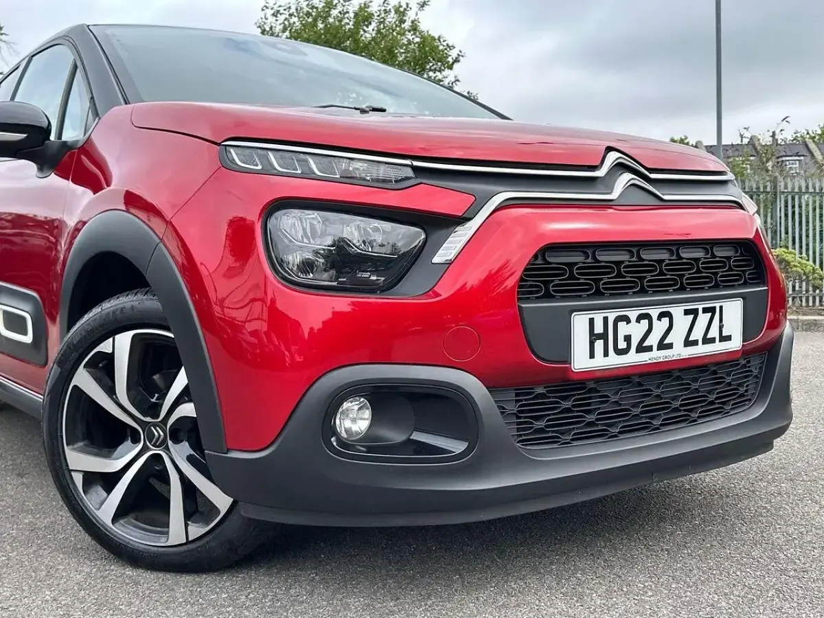 Used Citroën C3 PureTech 108 HP (79 kW) 2022 Red Hatchback
