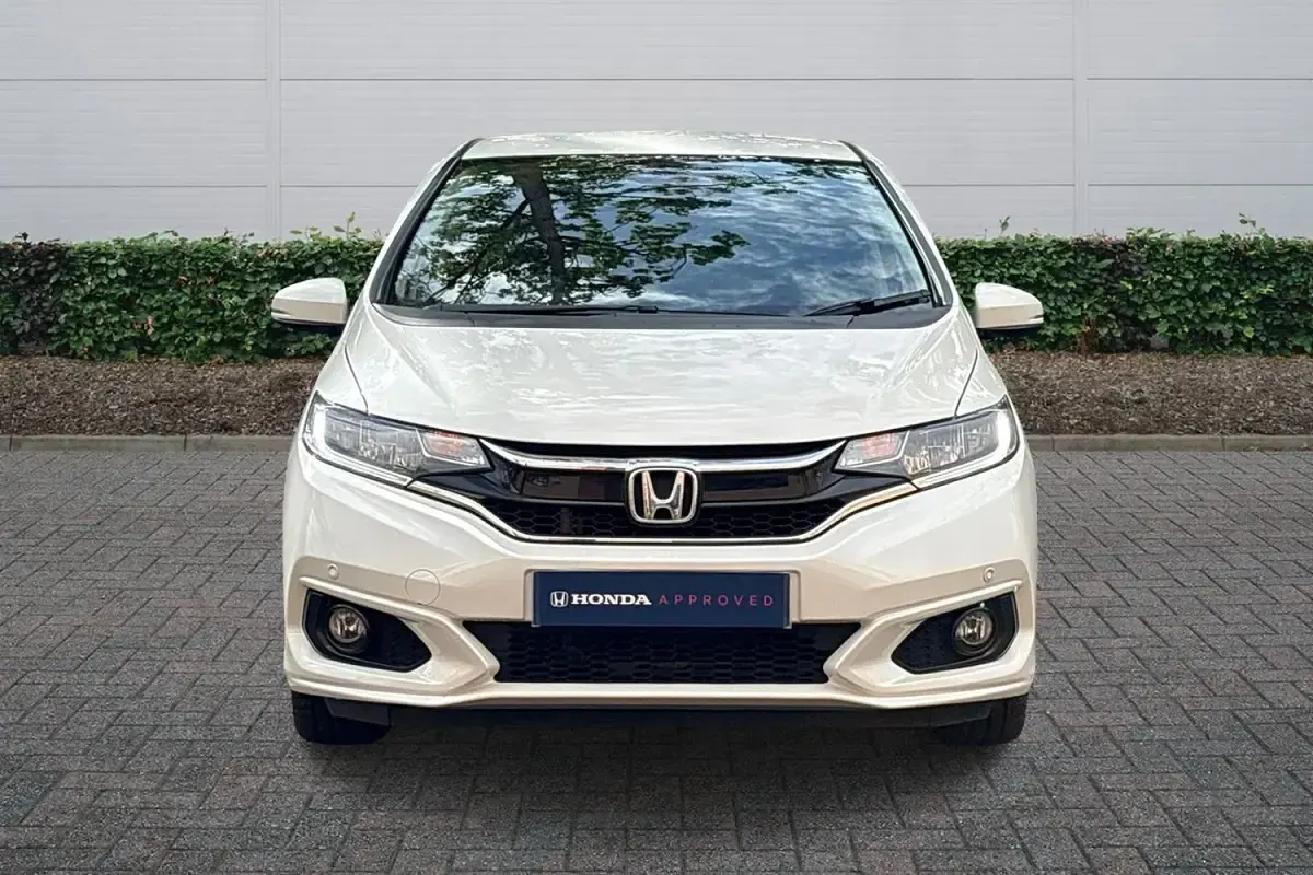 Used Honda Jazz EX 102 HP (75 kW) 2019 White Hatchback
