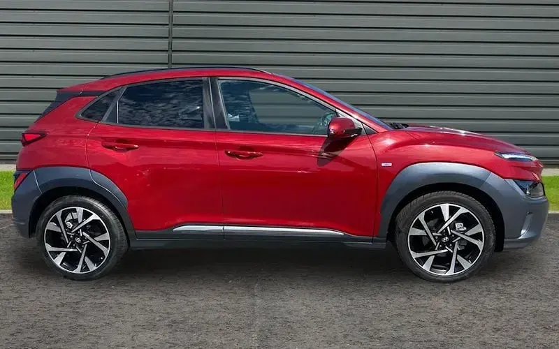 Used Hyundai Kona Premium 120 HP (88 kW) 2021 Red SUV