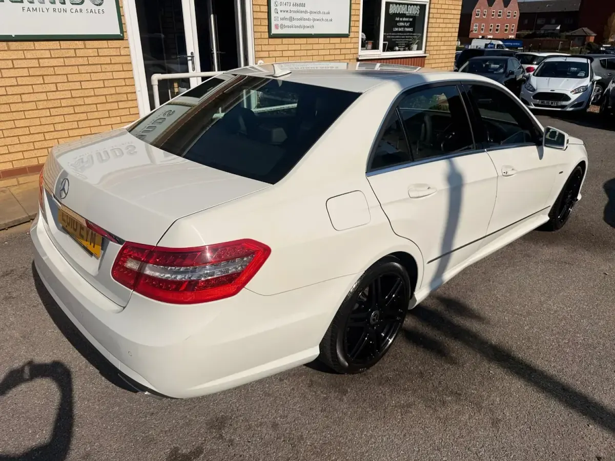 Usado Mercedes E350 230 HP (169 kW) 2010 Branco Sedan