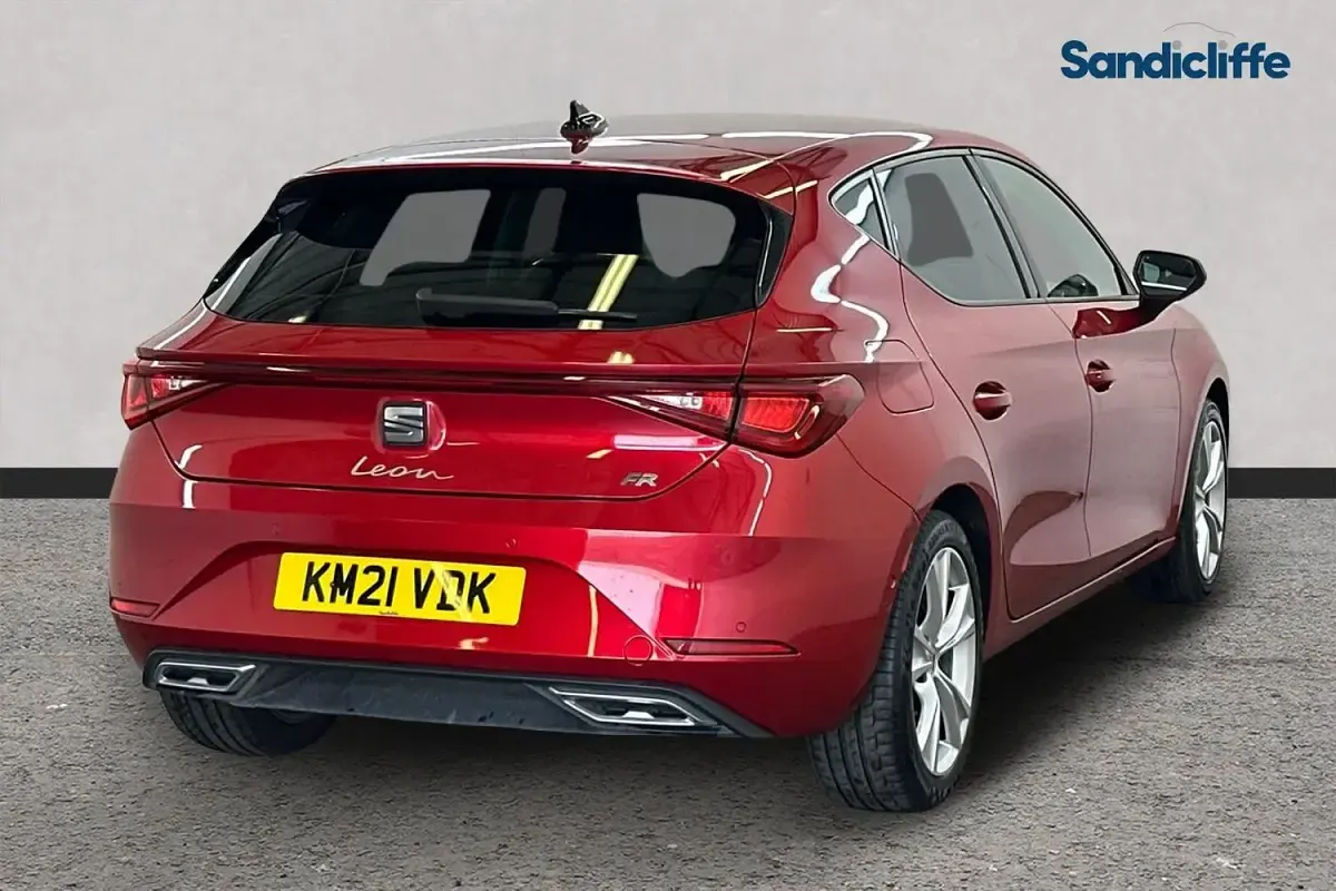 Used Seat Leon FR 110 HP (80 kW) 2023 Red Hatchback