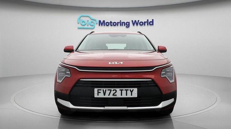 Used Kia Niro 139 HP (102 kW) 2022 Red SUV