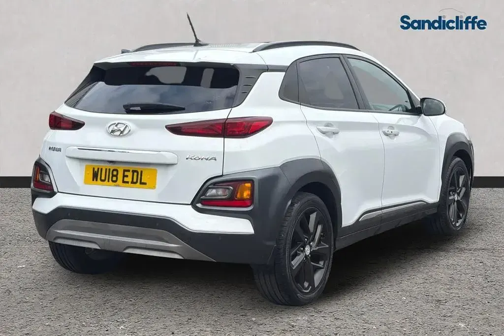 Used Hyundai Kona Premium 120 HP (88 kW) 2020 White SUV