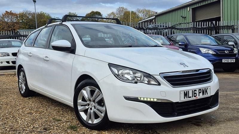 White Used 2016 Peugeot 308 Active Estate | £4,630 (Fair price) - Image 1/4